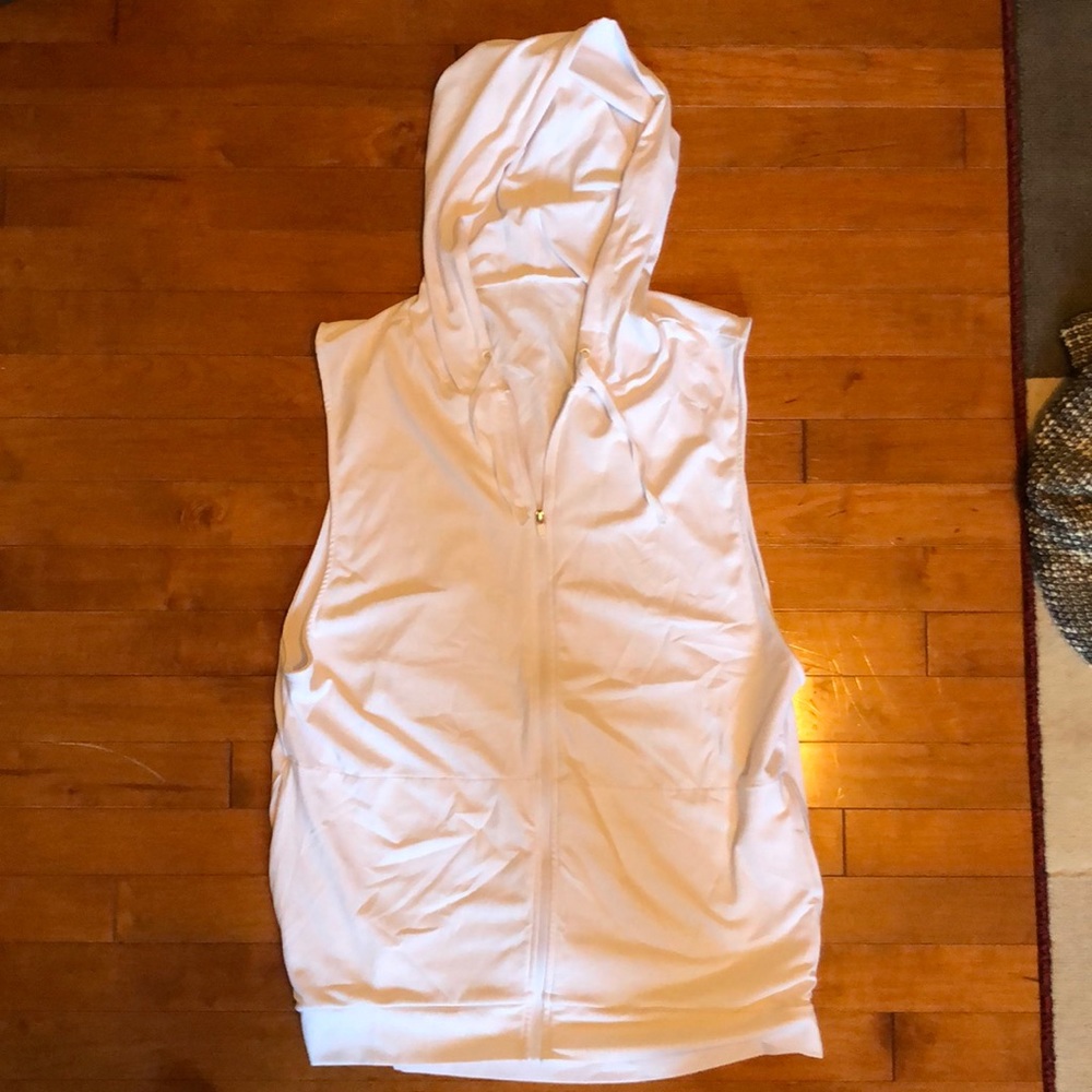 Fabletics • Hooded Zipup Vest